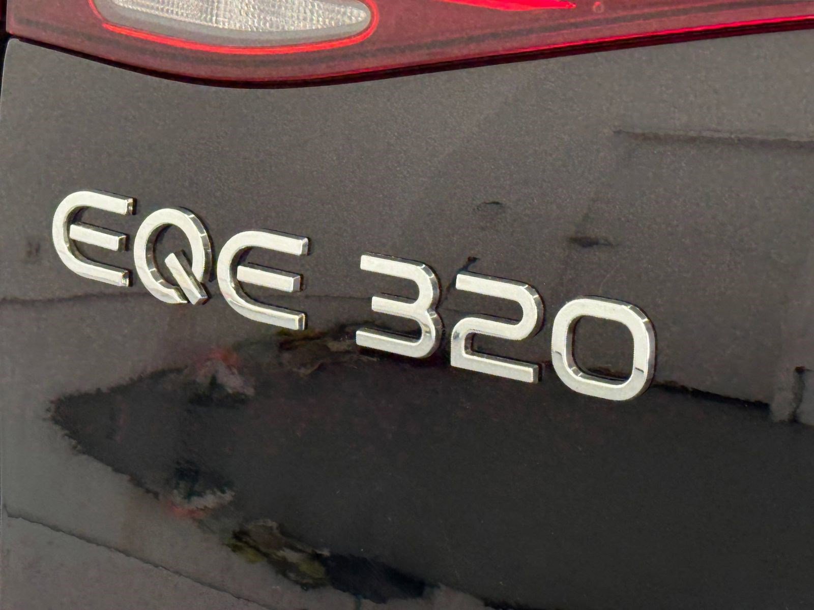 New 2026 Mercedes-Benz EQE 320 4MATIC SUV image 21