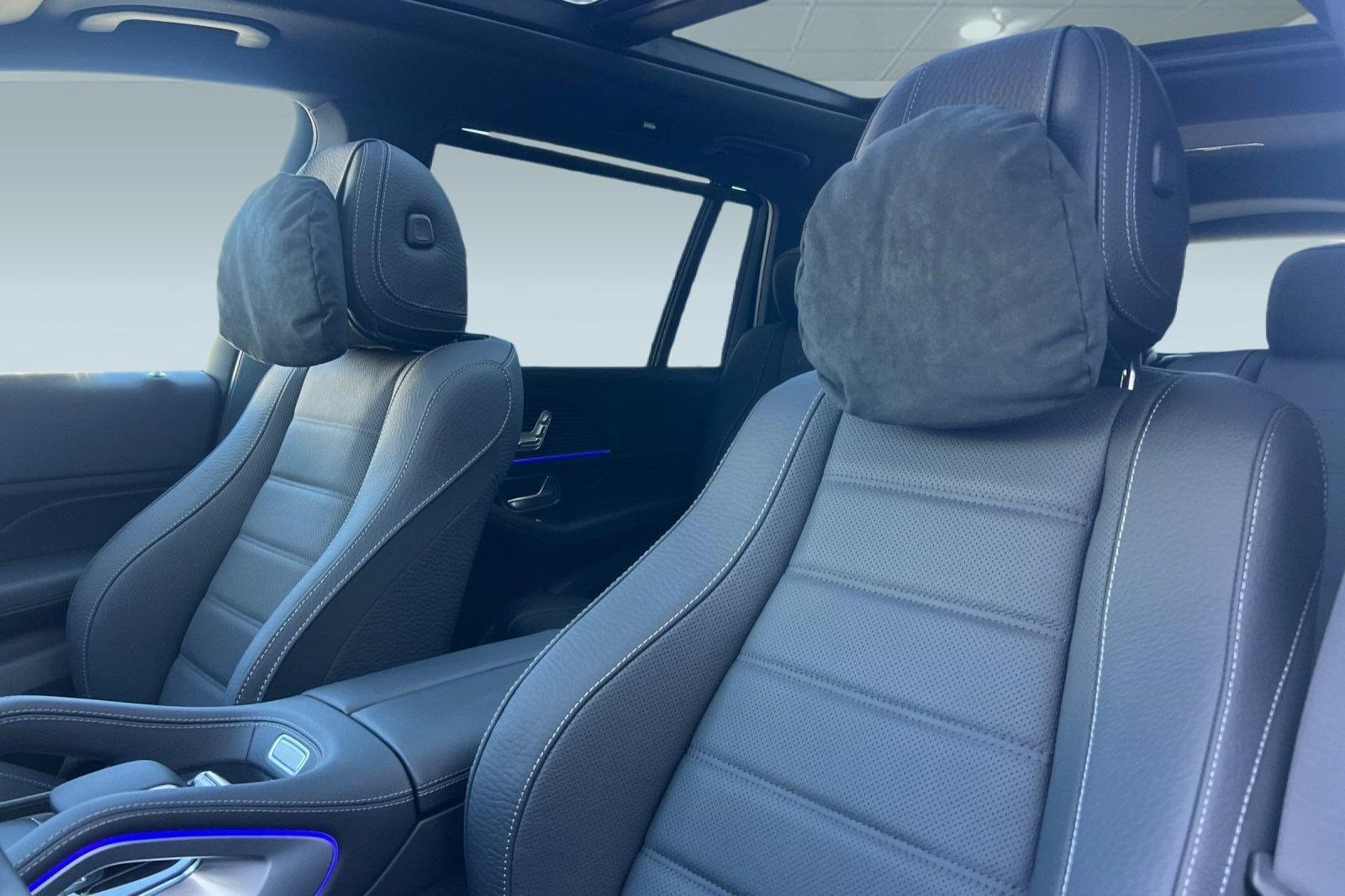 New 2026 Mercedes-Benz GLS 580 4MATIC image 26