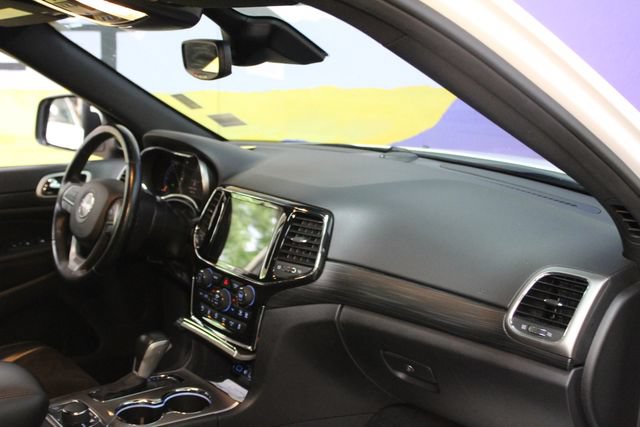 Used 2021 Jeep Grand Cherokee Altitude AWD/4WD image 12