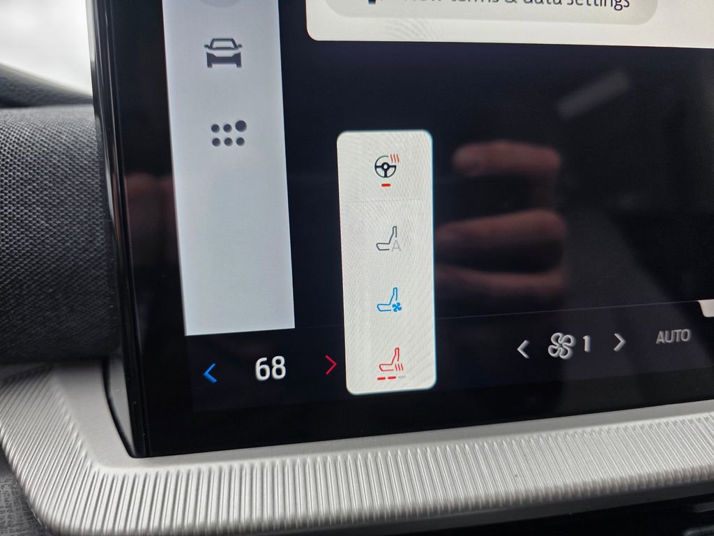 New 2026 Ford Explorer Platinum w/ LUX Leather Package image 21