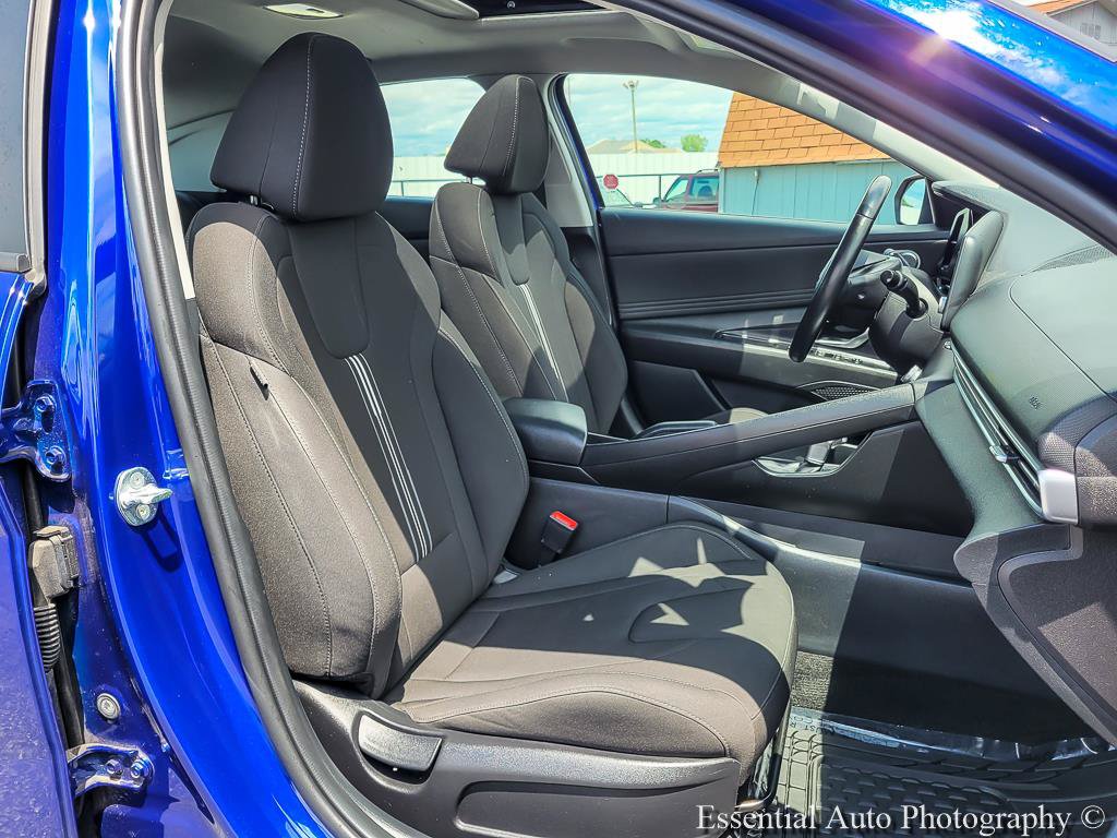 Used 2022 Hyundai Elantra SEL FWD image 33