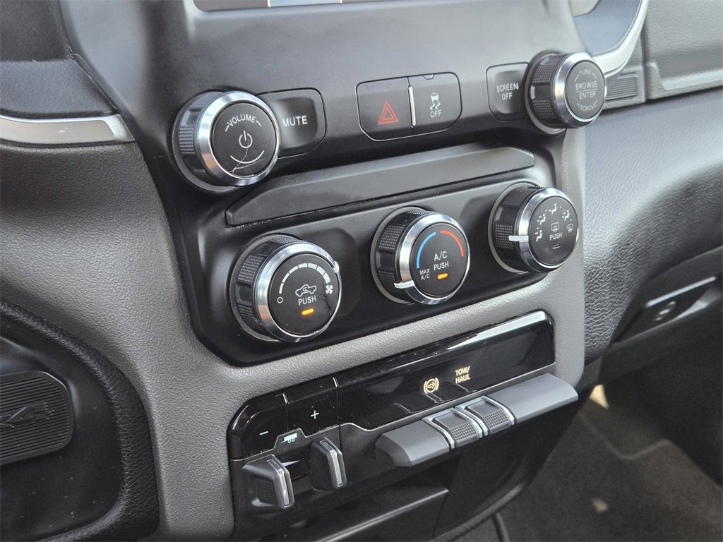 Used 2024 RAM 2500 Big Horn image 21