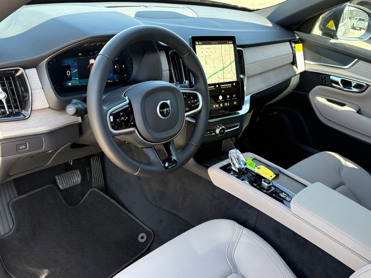 New 2026 Volvo XC90 B5 Core w/ Protection Package Premier image 14