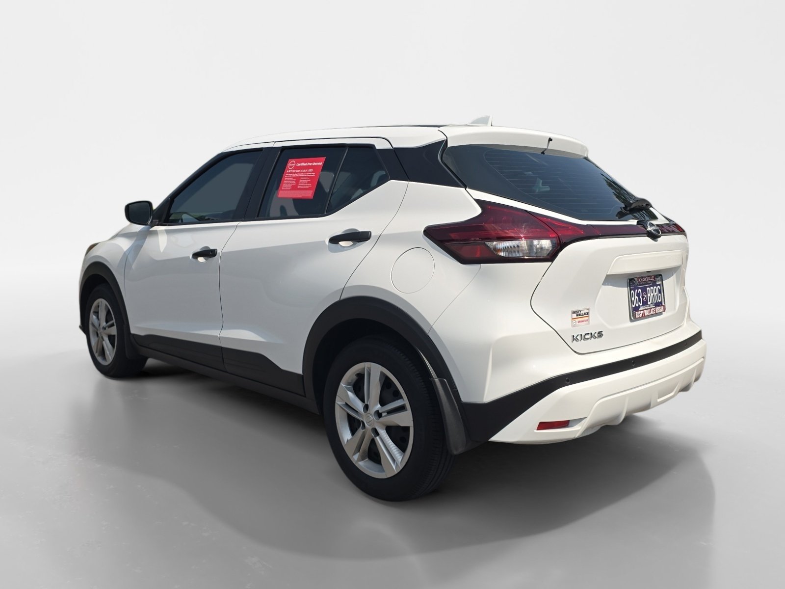 Used 2025 Nissan Kicks Play S FWD image 3
