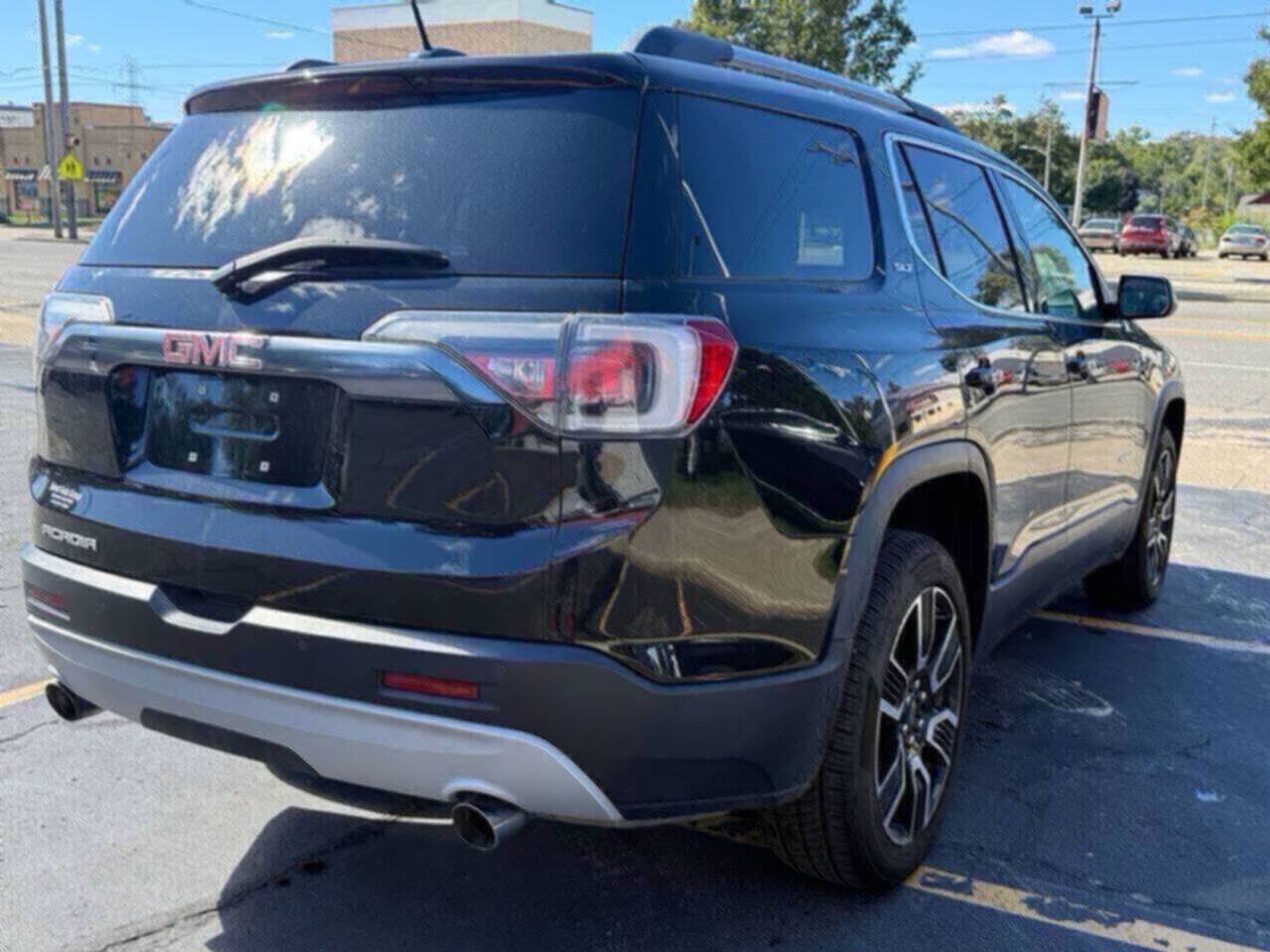 Used 2019 GMC Acadia SLT w/ LPO, Black Accent Package FWD image 7