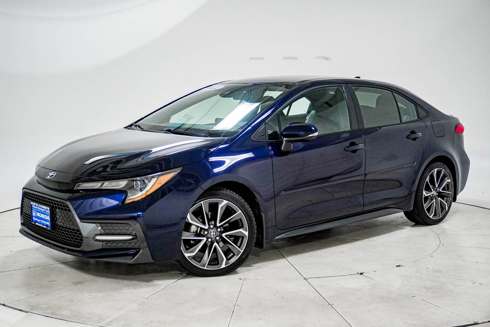 Used 2022 Toyota Corolla SE image 1