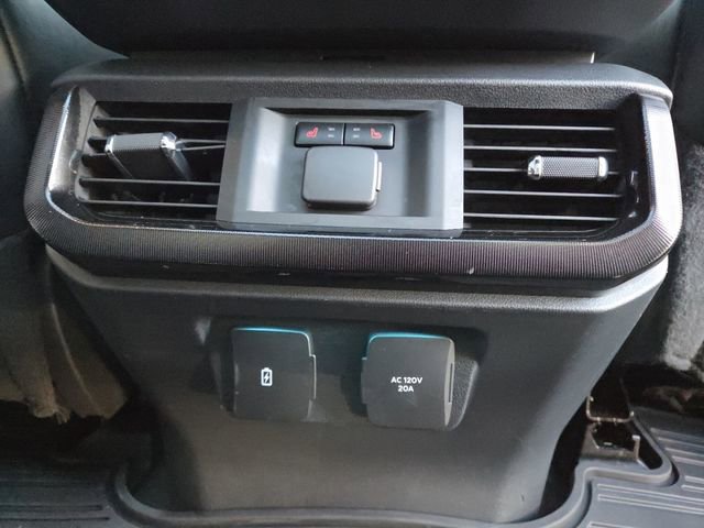 Used 2023 Ford F150 Lightning Platinum image 21