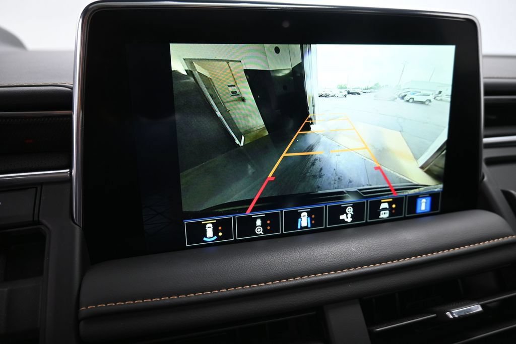 Used 2024 GMC Yukon AT4 w/ AT4 Premium Package AWD/4WD image 37