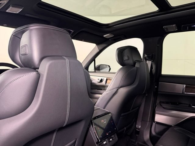 New 2027 Cadillac Vistiq Sport AWD/4WD image 26