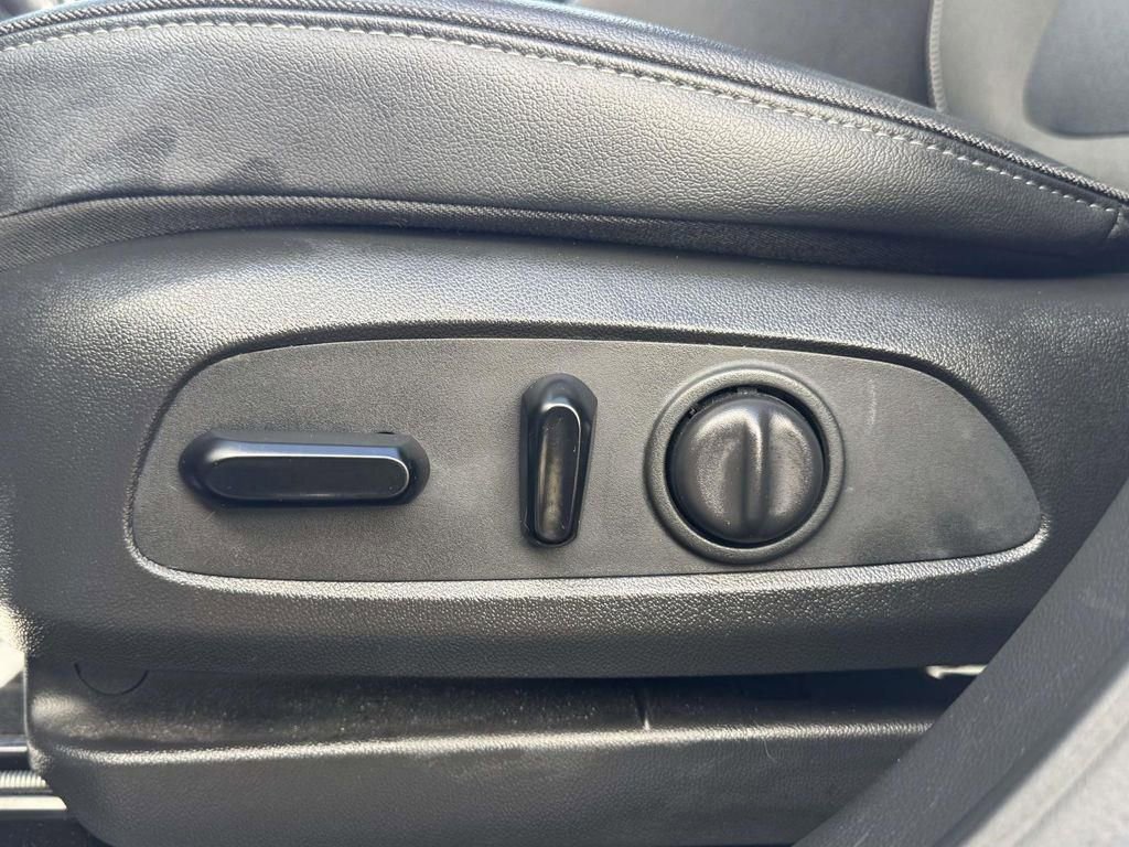 Used 2023 Buick Encore GX Preferred w/ Cold Weather Comfort Package image 18