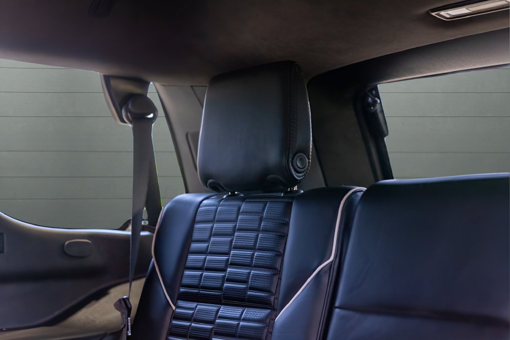 Used 2023 Cadillac Escalade Sport Platinum w/ LPO, ONYX Package AWD/4WD image 56