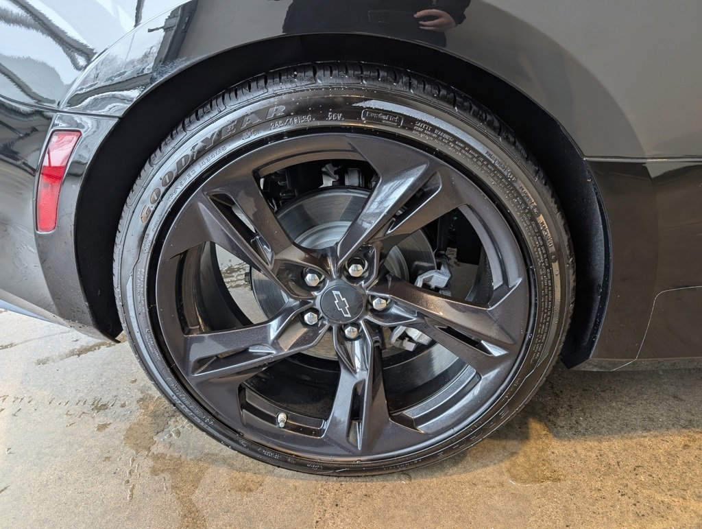 Used 2024 Chevrolet Camaro LT image 8