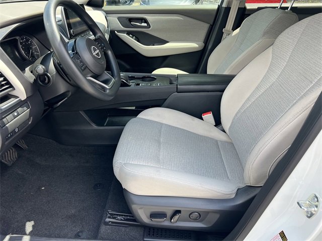 Certified 2023 Nissan Rogue SV image 15