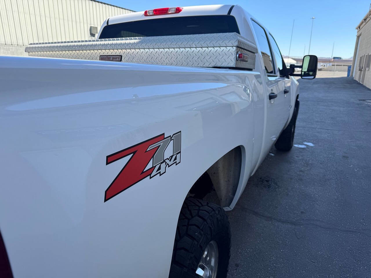 Used 2008 Chevrolet Silverado 2500 LT w/ 1LT Convenience Package AWD/4WD image 17