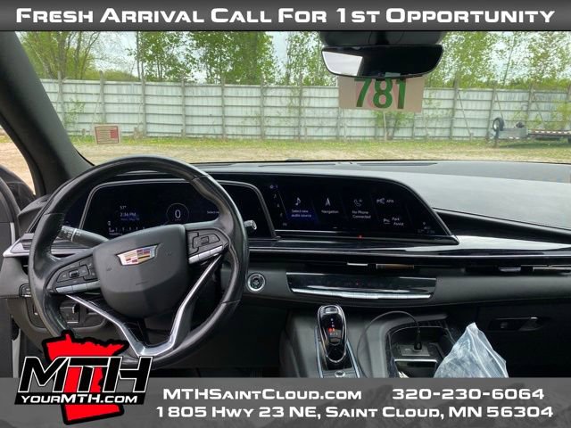 Used 2021 Cadillac Escalade ESV Sport w/ Heavy-Duty Trailer Package AWD/4WD image 12