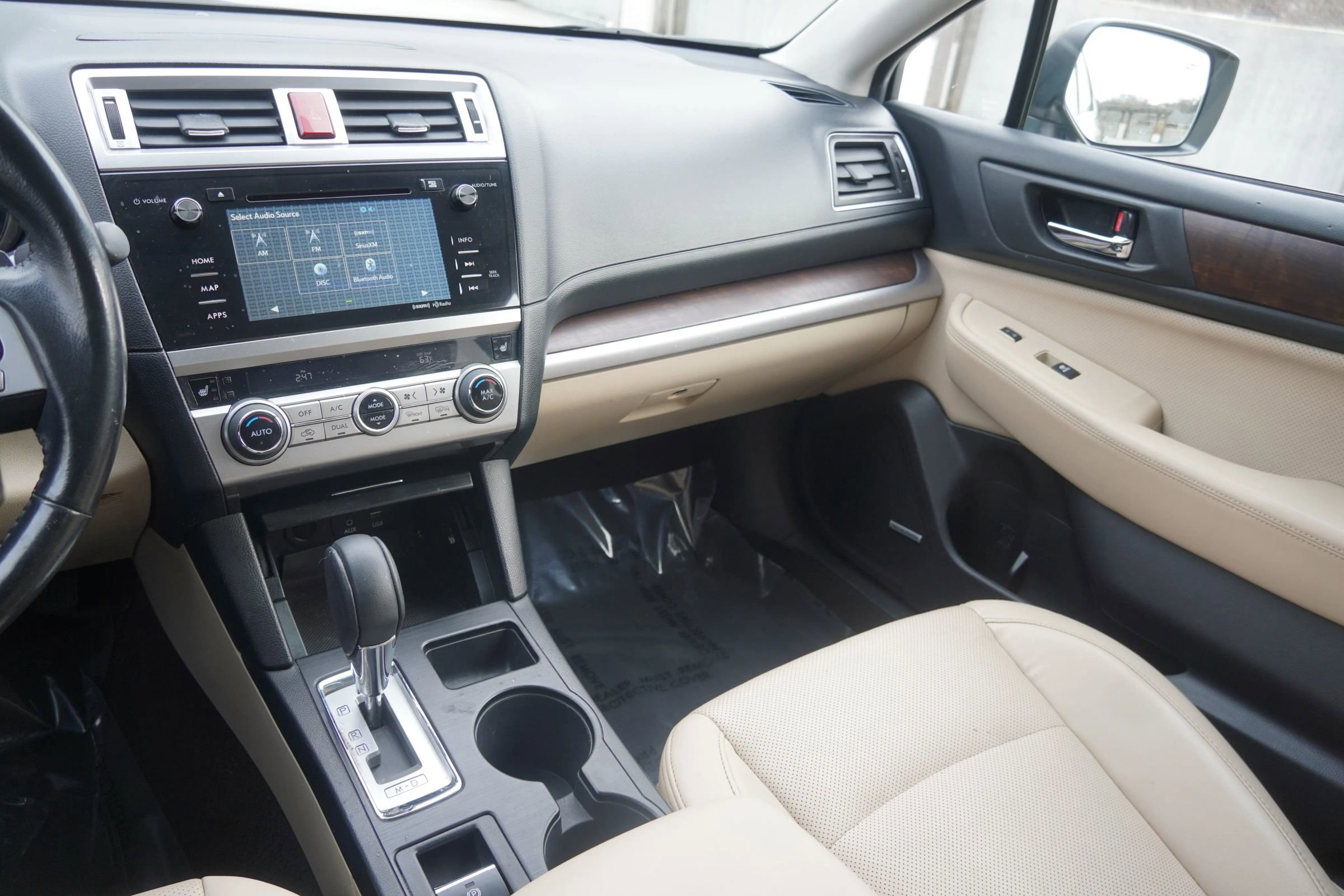 Used 2015 Subaru Outback 2.5i Limited image 11