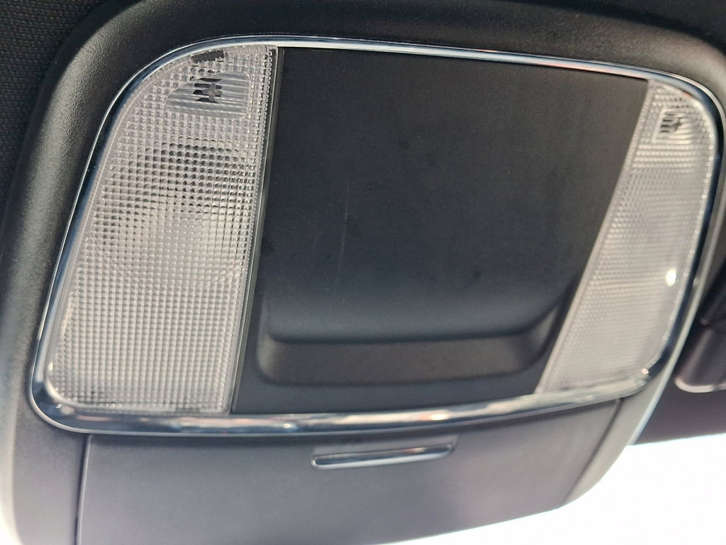 Used 2023 Dodge Charger SXT image 32