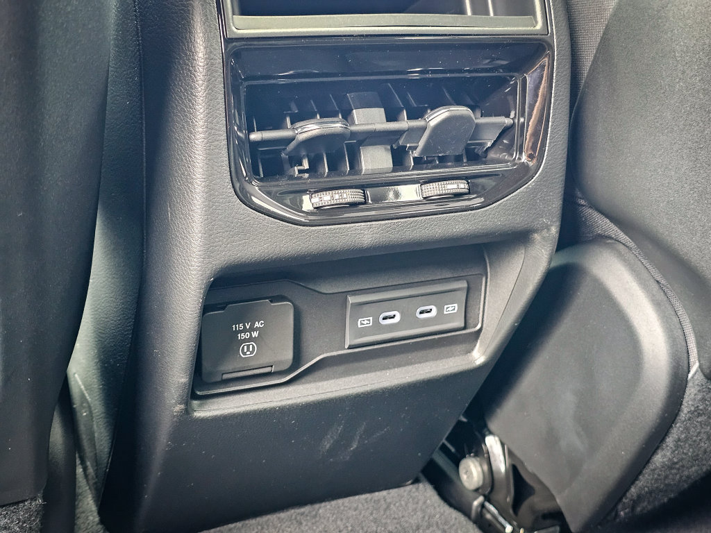 New 2026 Jeep Grand Cherokee Altitude AWD/4WD image 37