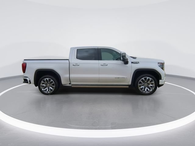 Used 2024 GMC Sierra 1500 Denali w/ Denali Reserve Package AWD/4WD image 9