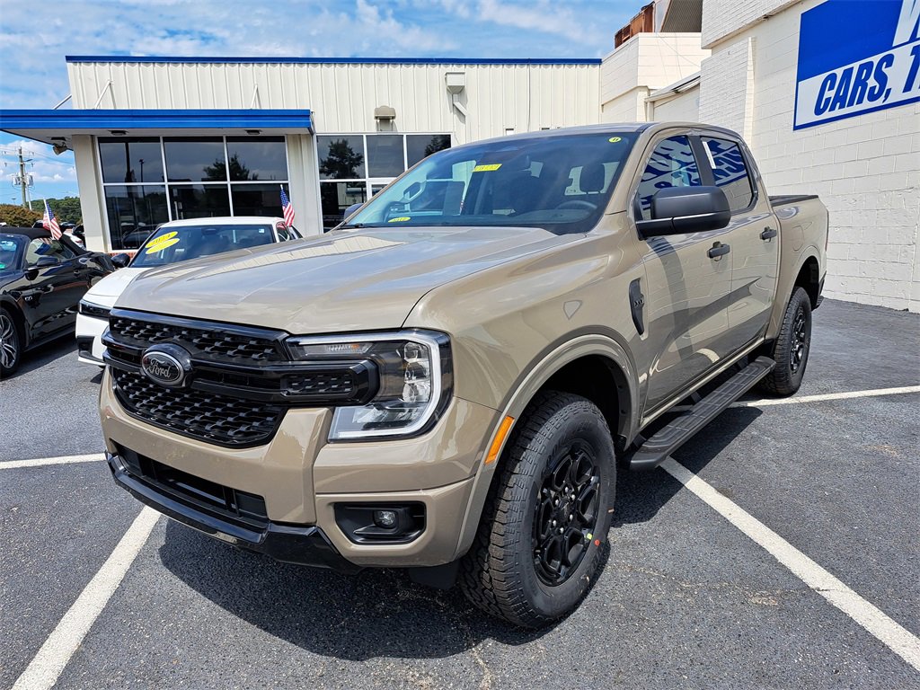 Used 2025 Ford Ranger XLT w/ Equipment Group 301A High image 3