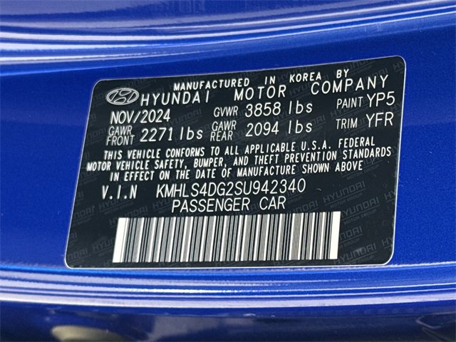 Certified 2025 Hyundai Elantra SEL image 33