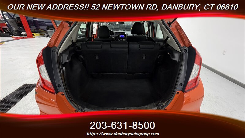 Used 2018 Honda Fit LX image 25