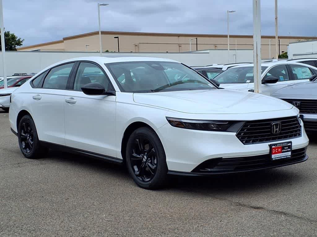 New 2025 Honda Accord SE video 3