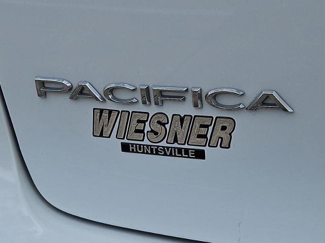 Used 2024 Chrysler Pacifica Limited FWD image 27