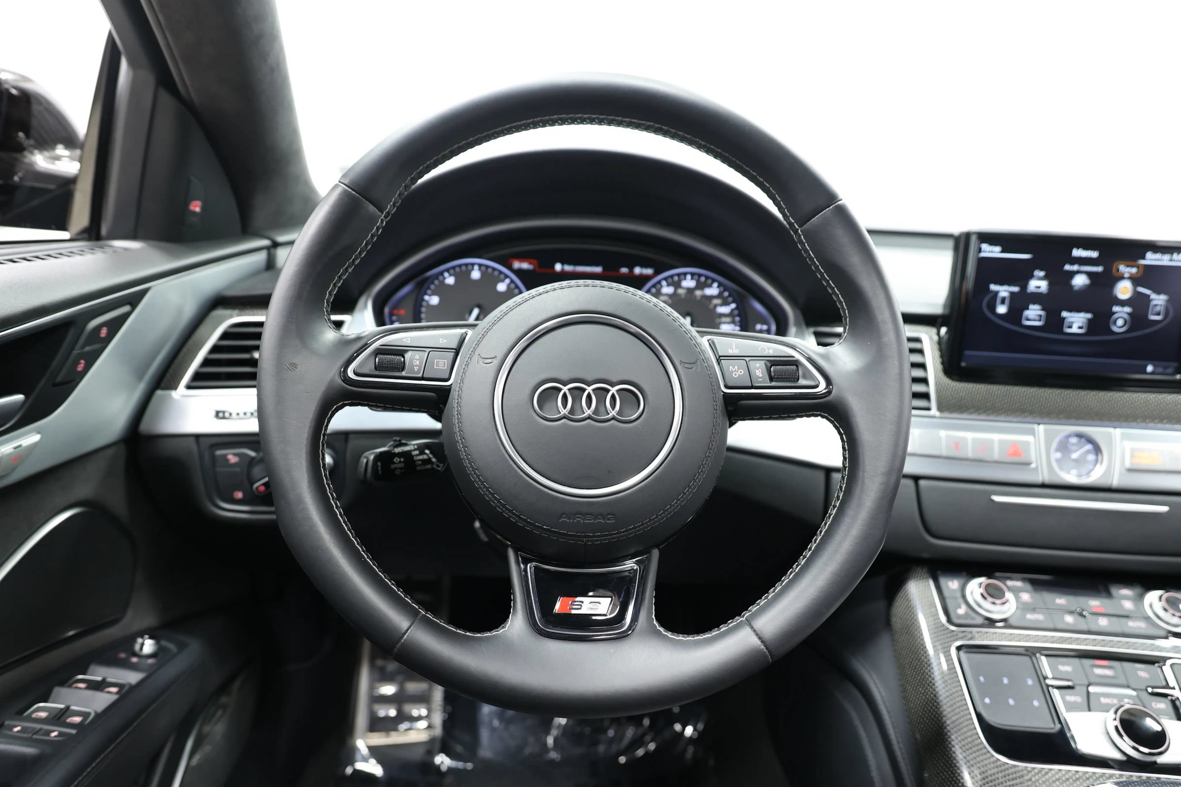 Used 2016 Audi S8 Plus AWD/4WD image 25