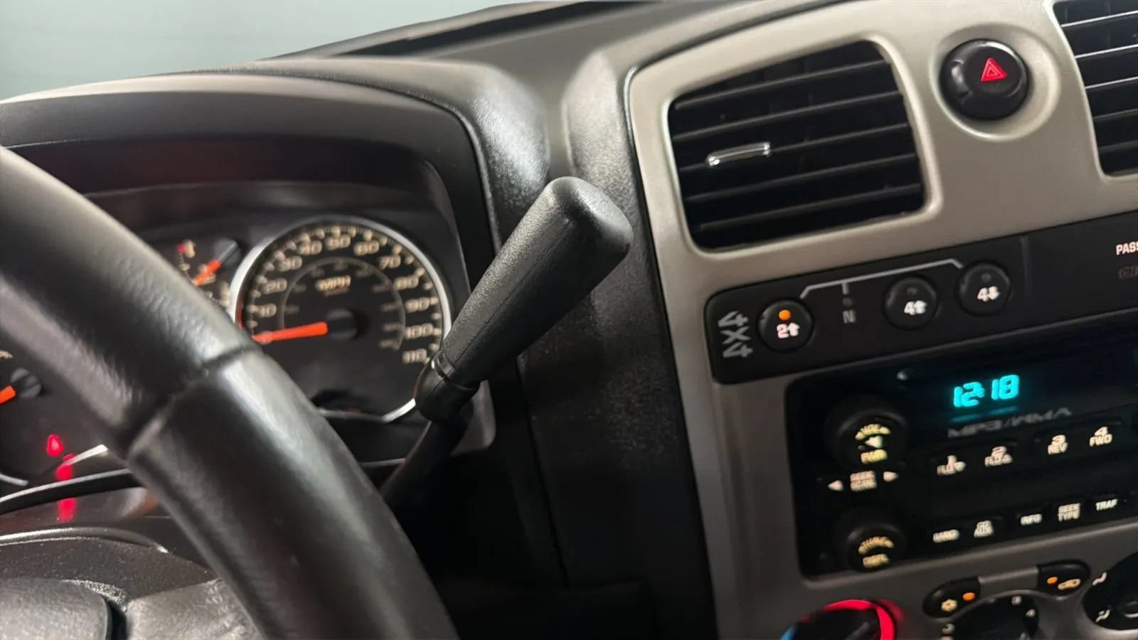 Used 2009 Chevrolet Colorado LT AWD/4WD image 12