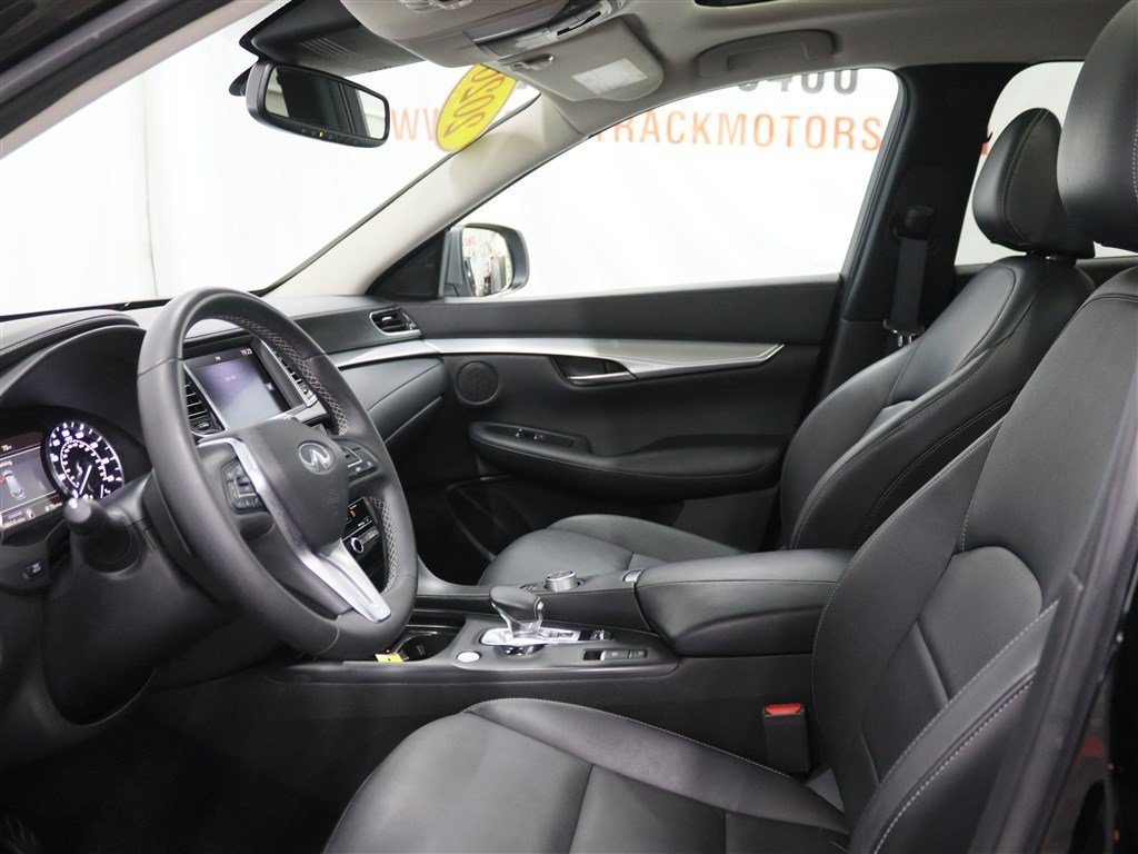 Used 2020 INFINITI QX50 Luxe w/ Cargo Package AWD/4WD image 16