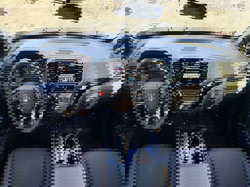 Used 2026 Honda Ridgeline Black Edition image 13