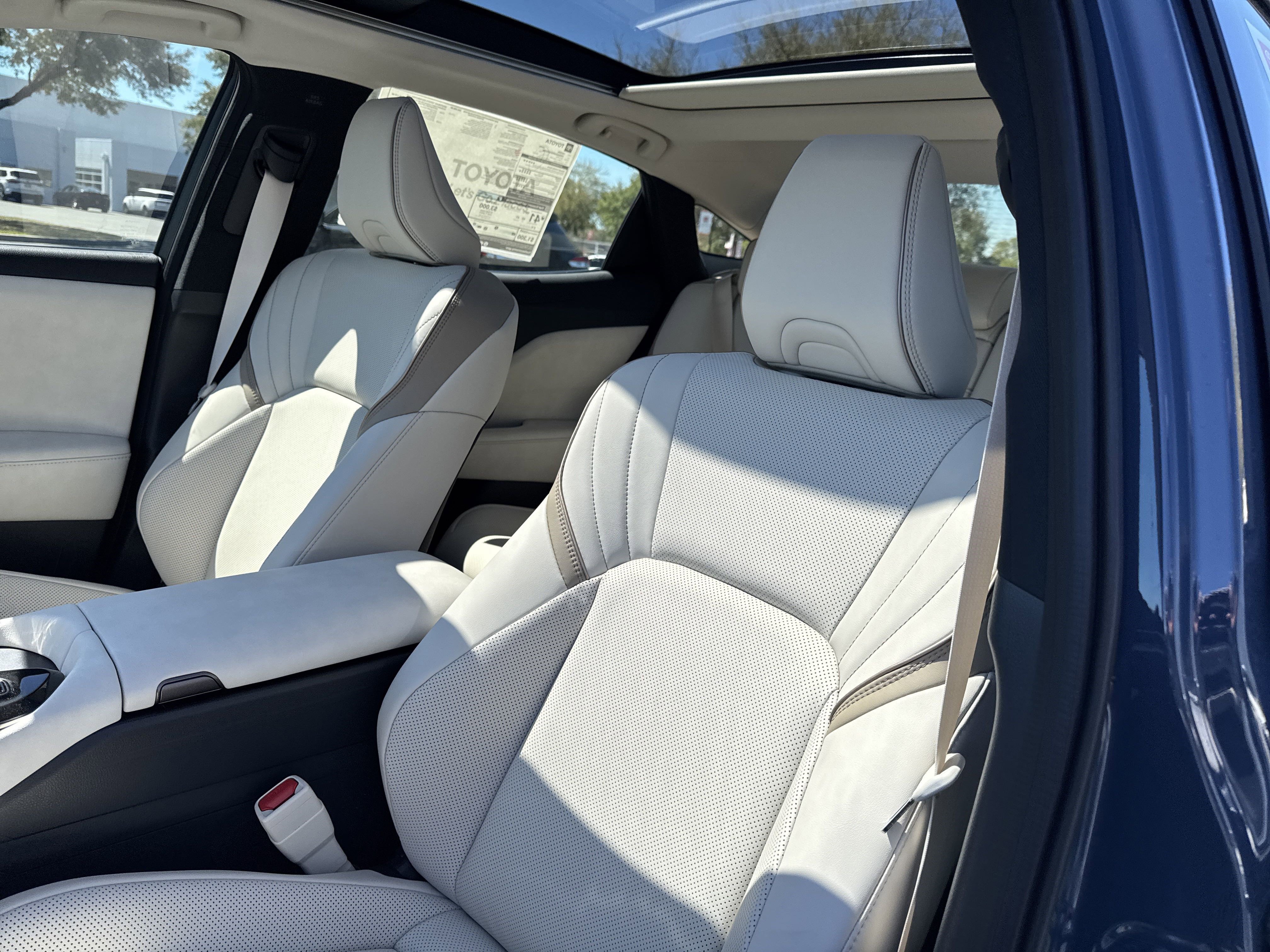 New 2025 Toyota Crown w/ Advanced Technology Package AWD/4WD image 14