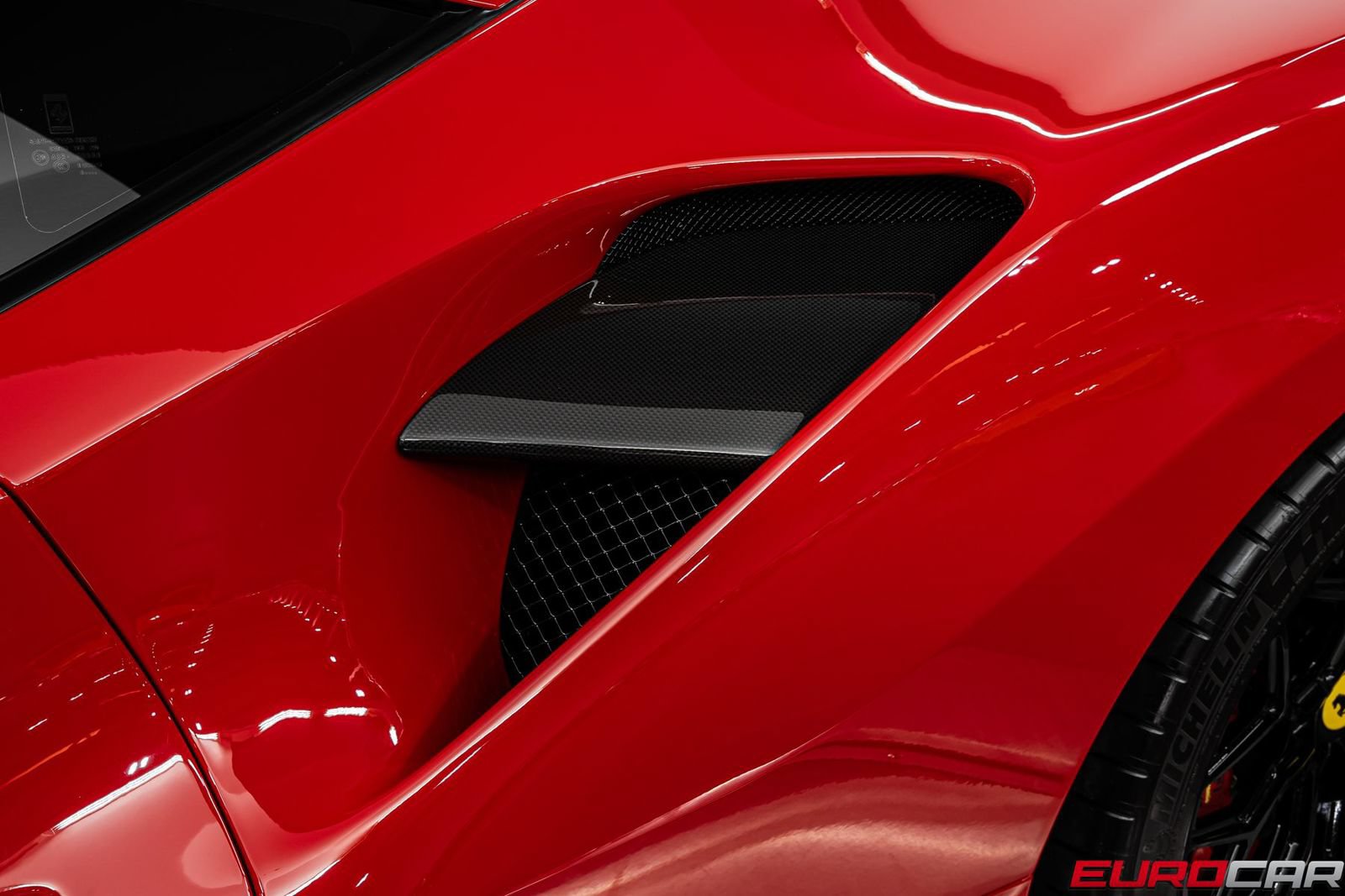 Used 2017 Ferrari 488 GTB RWD image 16