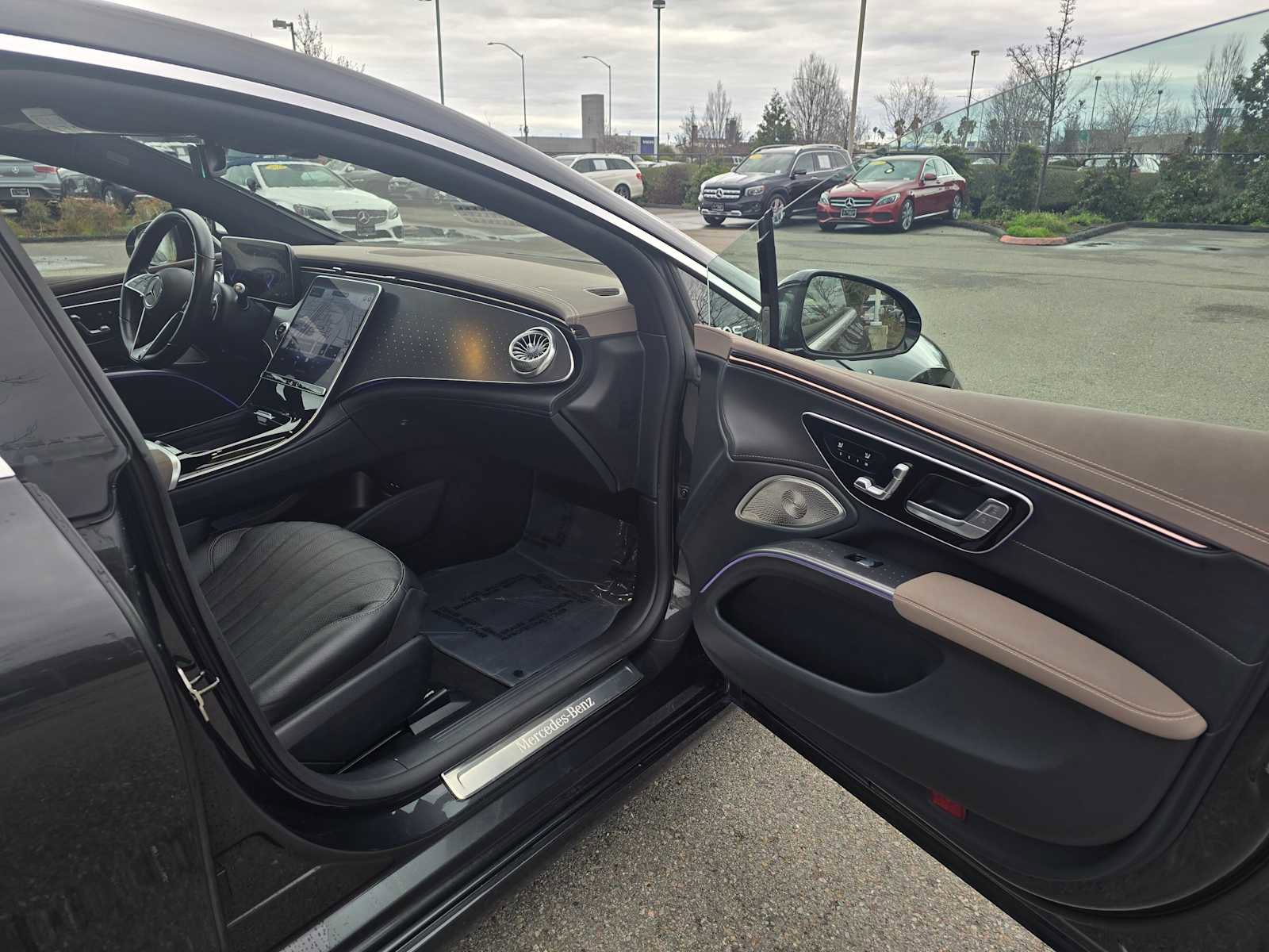 Used 2022 Mercedes-Benz EQS 450+ Sedan image 12