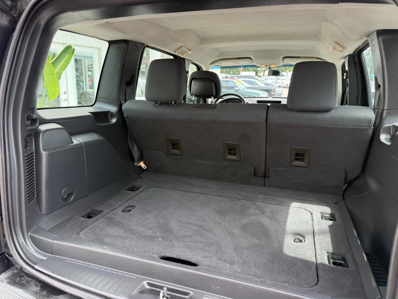 Used 2010 Jeep Liberty Sport AWD/4WD image 17