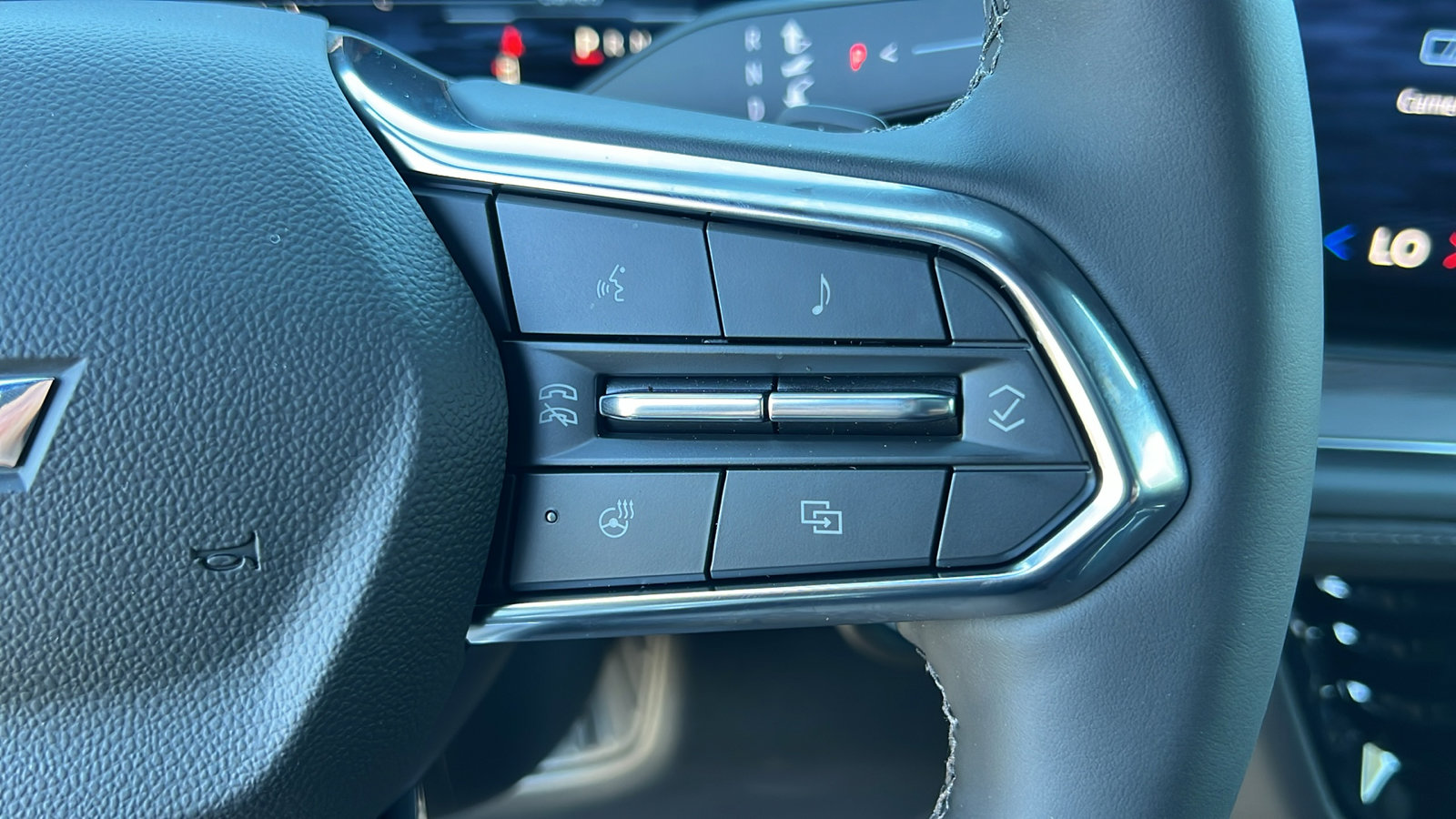 New 2026 Chevrolet Suburban LT w/ Comfort Package image 31