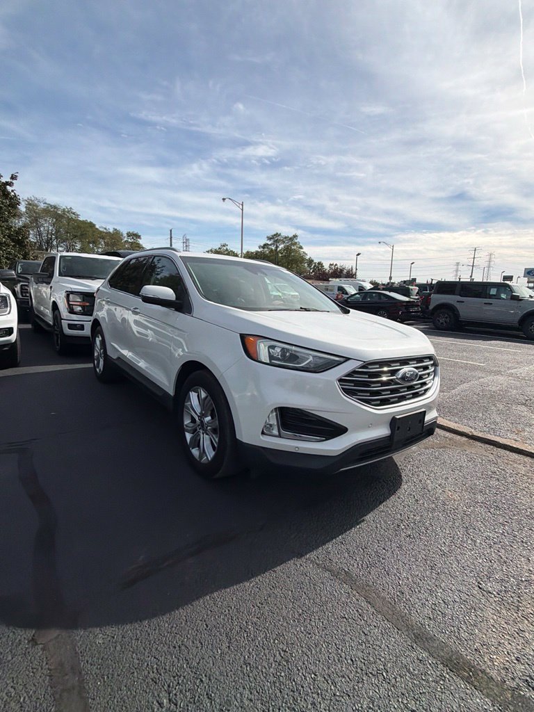 Used 2020 Ford Edge Titanium FWD image 1