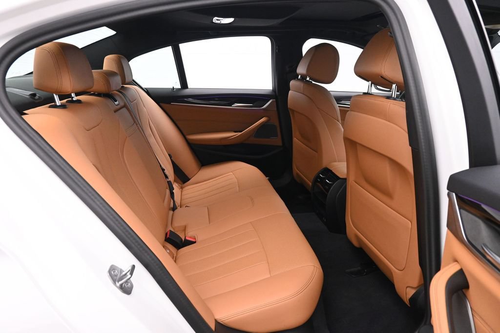 Used 2023 BMW 530i xDrive w/ Premium Package AWD/4WD image 17