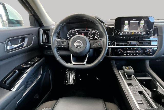 Certified 2025 Nissan Pathfinder SL FWD image 6