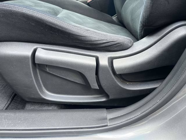 Used 2016 Nissan Rogue S FWD image 19