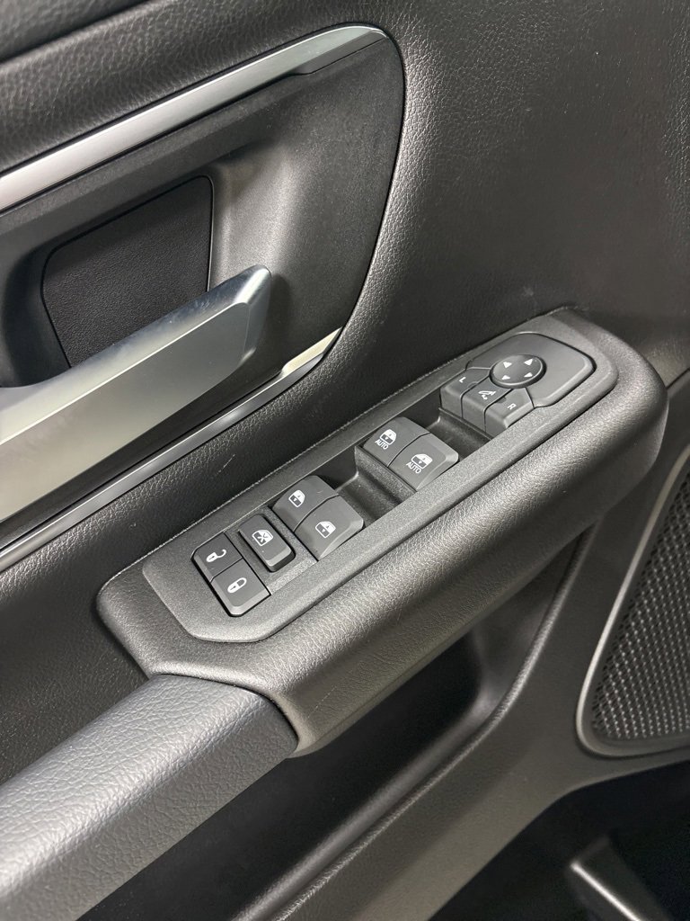 New 2026 RAM 1500 4x4 Crew Cab image 21