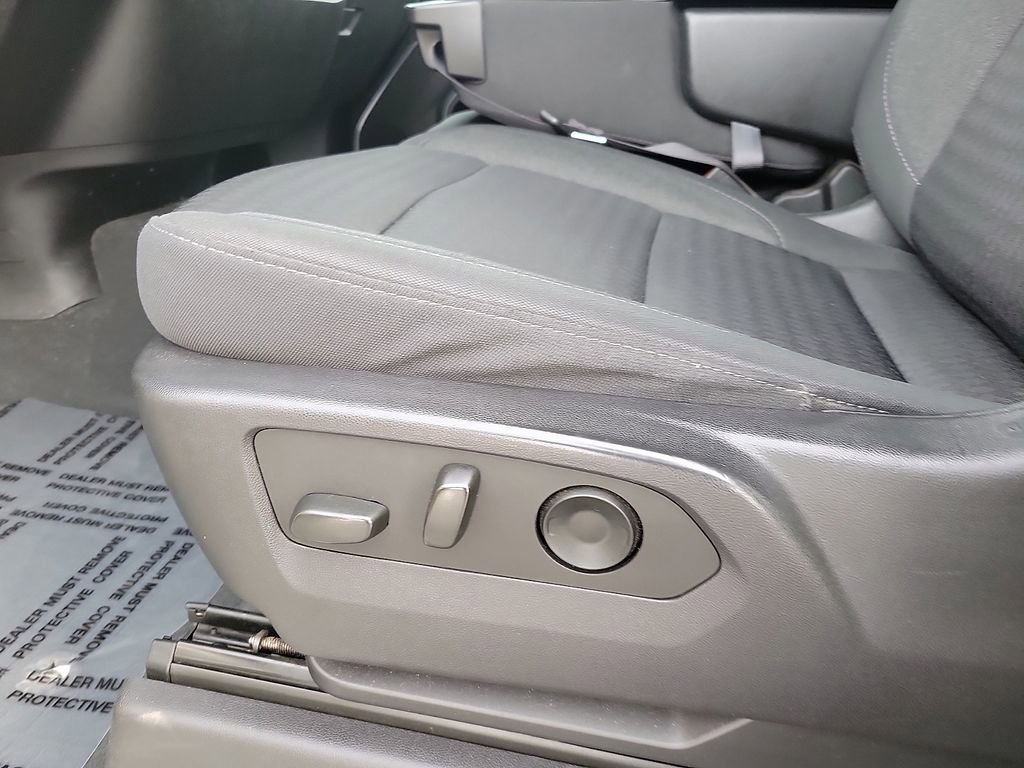 Used 2023 GMC Sierra 1500 SLE image 12