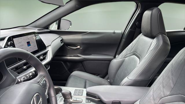 Certified 2025 Lexus UX 300h AWD w/ Accessory Package (Z2) image 13