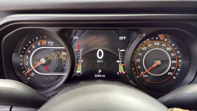 Certified 2025 Jeep Gladiator Sport AWD/4WD image 17