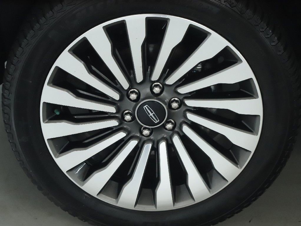 Used 2019 Lincoln Navigator Reserve AWD/4WD image 38
