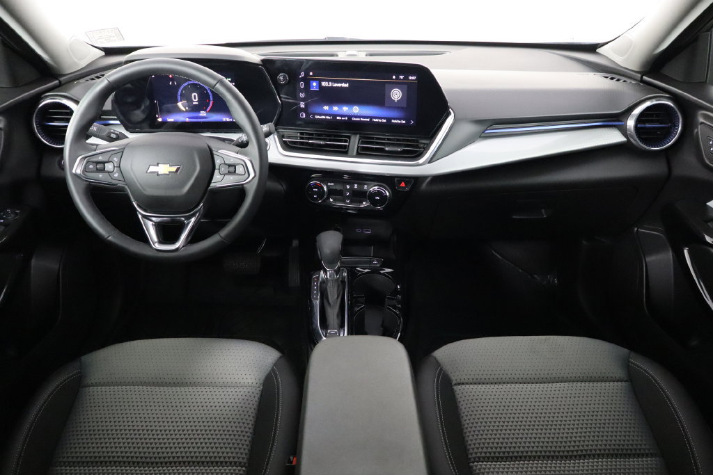 Used 2026 Chevrolet Trax LT w/ Driver Confidence Package FWD image 13
