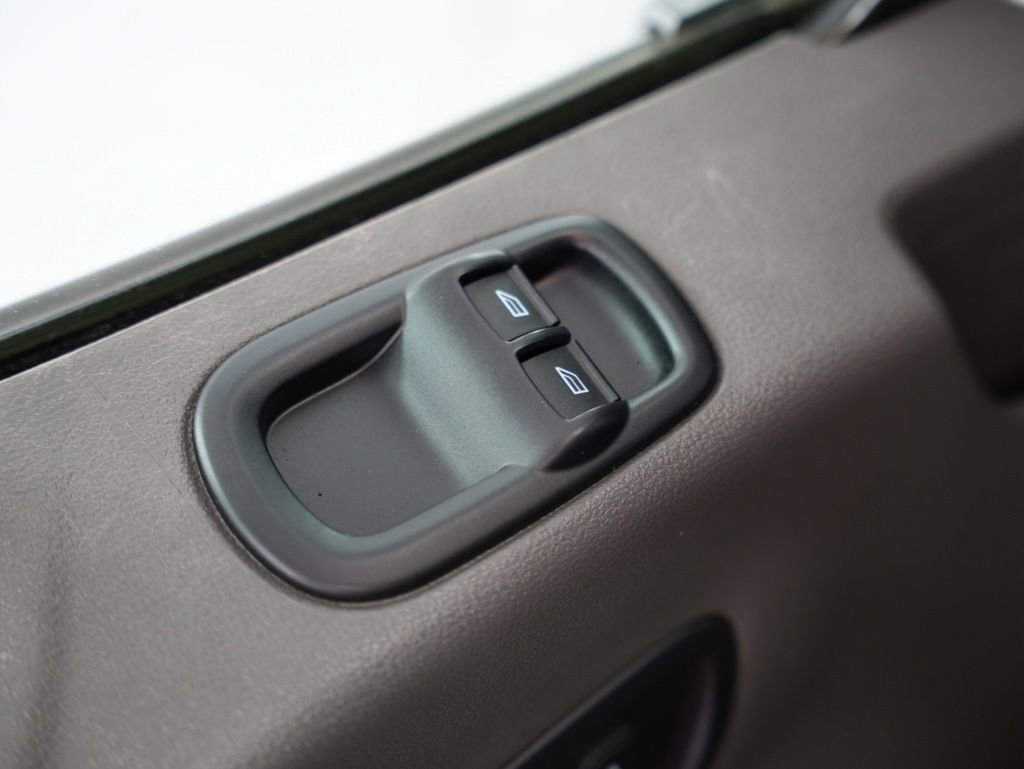 Used 2020 Ford Transit 250 Low Roof AWD image 29