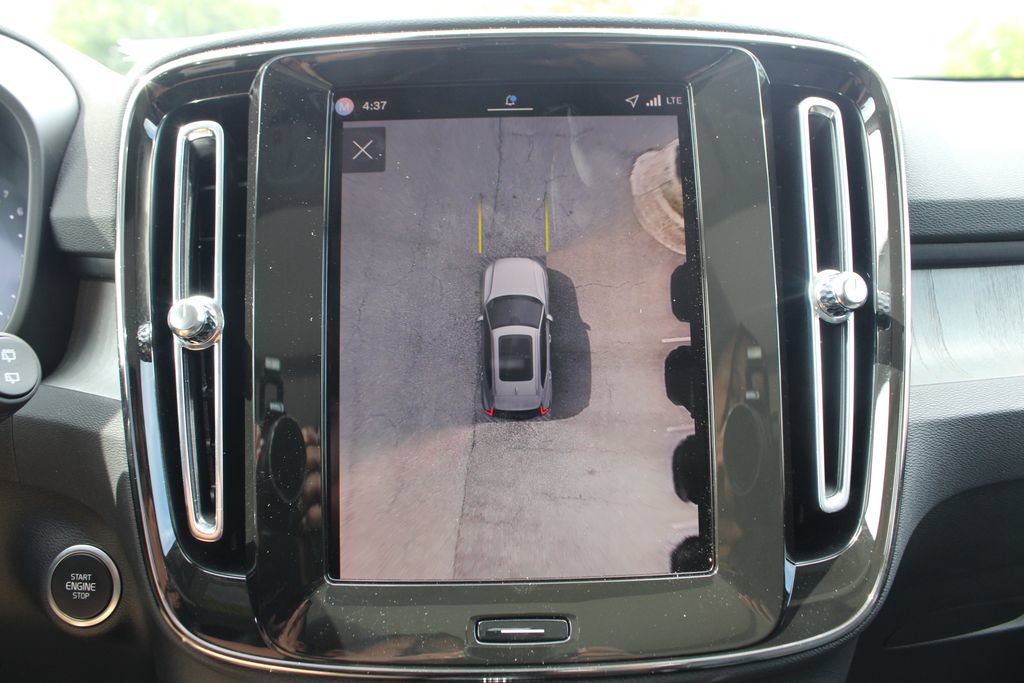 Used 2026 Volvo XC40 B5 Plus w/ Protection Package Premier AWD/4WD image 23