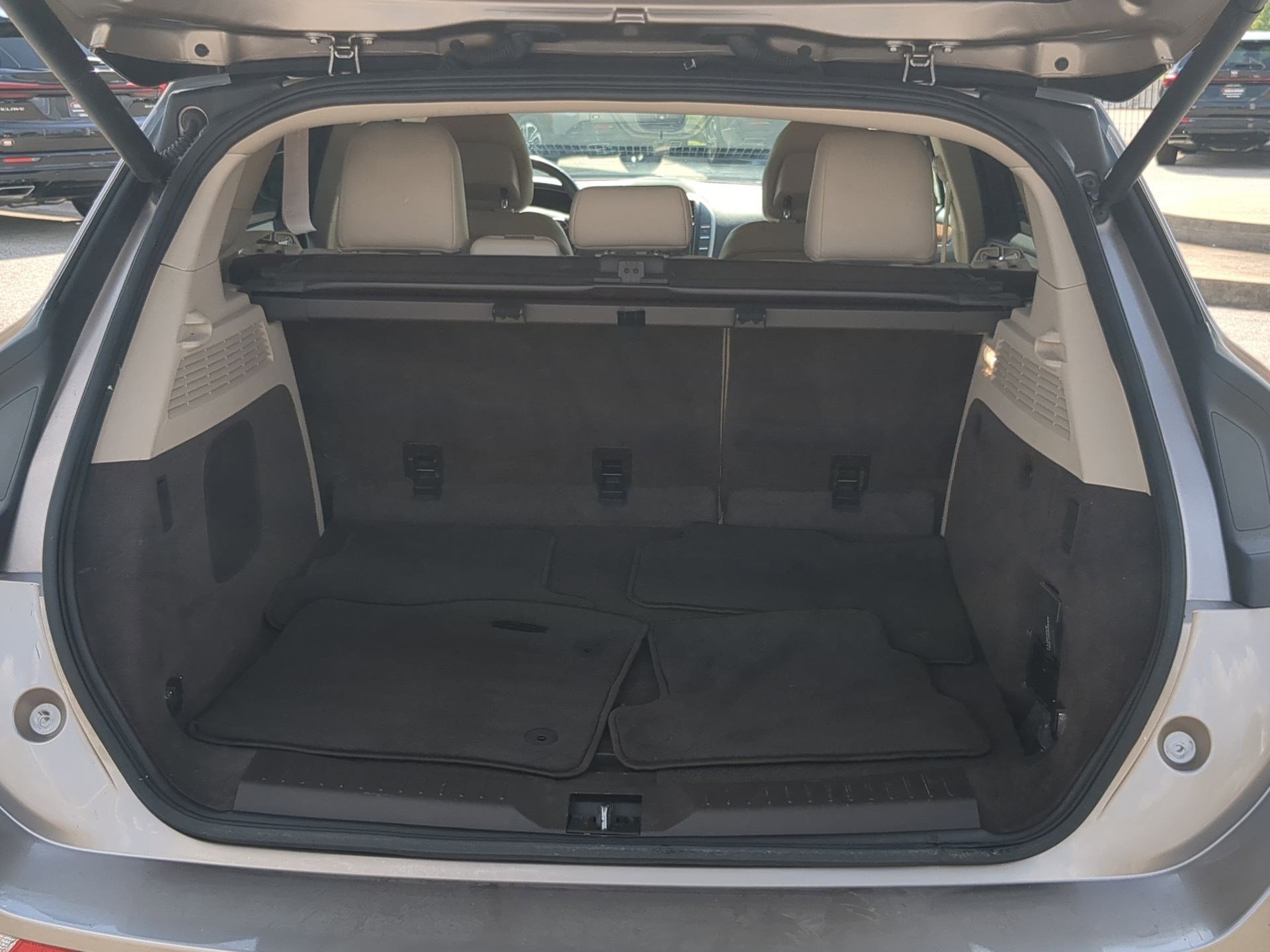 Used 2018 Lincoln MKC Select w/ Select Plus Package AWD/4WD image 22